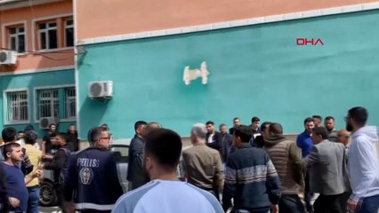 Batman ve Elazığ'da muhtarlık seçimlerinde kavgalar kamerada