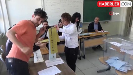 Zeynel Abidin Beyazgül mü Mehmet Kasım Gülpınar mı? İşte Şanlıurfa seçimlerinde son durum