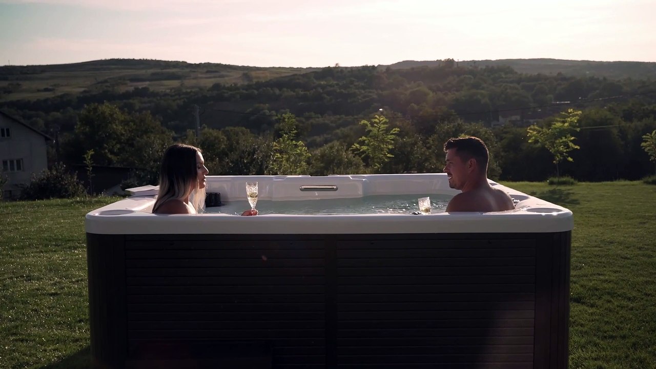 Prinzenpool – luxus whirlpools mit persönlichem wappen