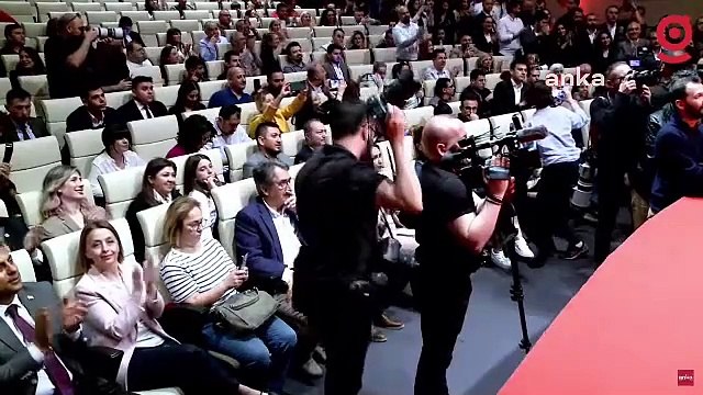 CHP Lideri Özgür Özel: İstanbul'da 12 belediyeyi bünyemize ilave ettik