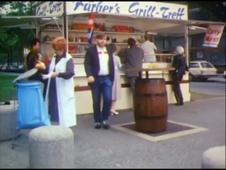 Drei Damen vom Grill - Ganze Serie - Staffel 5/Folge 10  "Sie haben wohl ´n Vogel" - 1984