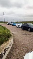 4h d'attente pour recharger sa Tesla