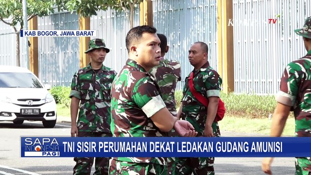 Pasca Ledakan Gudang Amunisi, TNI Sisir Rumah Warga dan Evakuasi Serpihan Material