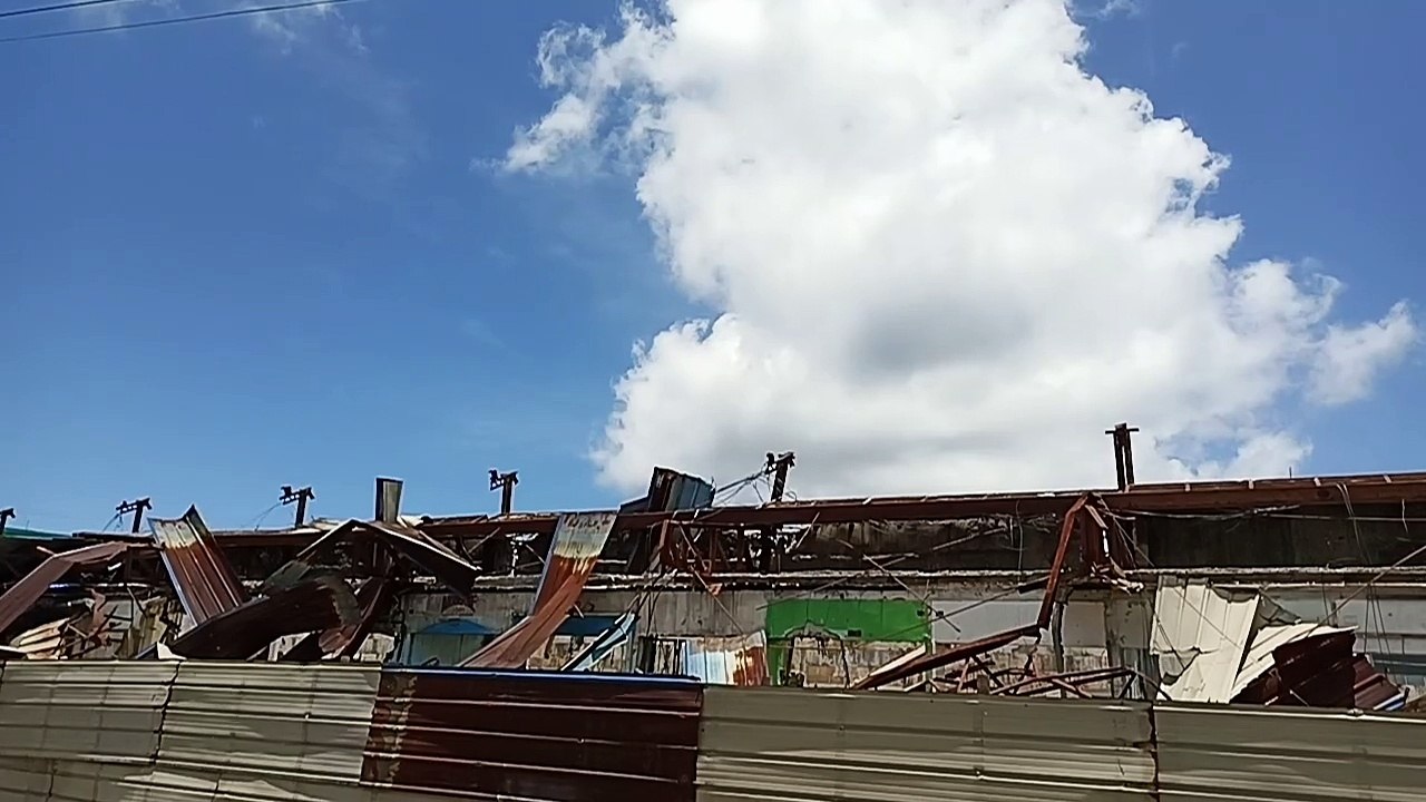 market under construction