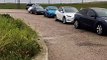 Las redes estallan contra las interminables colas de coches eléctricos para cargar los vehículos Tesla