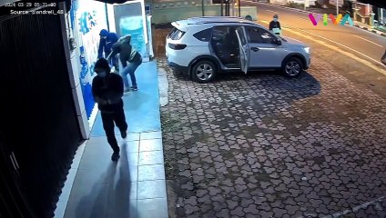 Cari THR Lebaran! Komplotan Perampok Bobol Toko Laptop