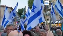 Dezenas de milhares de israelitas protestam contra a guerra