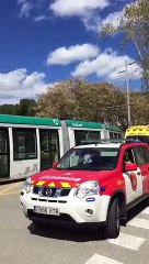 Tranvía y coche en Barcelona