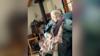 Great Grandma Overjoyed To Meet Great Granddaughter For First Time | Happily TV