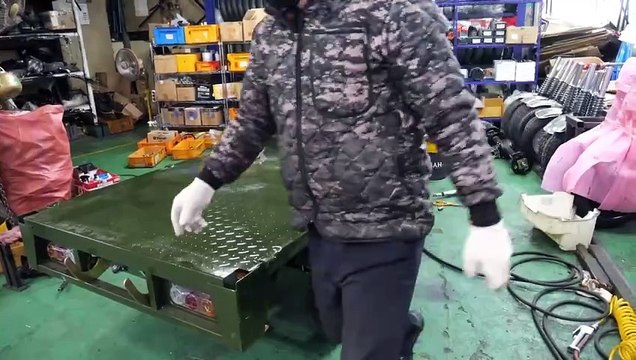 It's not a toy. The process of making a Korean mini electric truck