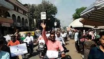 VIDEO: लोकसभा चुनाव: मतदान जागरुकता को लेकर गांधीनगर में निकाली बाइक रैली