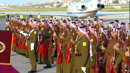 الرئيس عبد الفتاح السيسي والسيدة قرينته يصلان إلى العاصمة الأردنية عمان