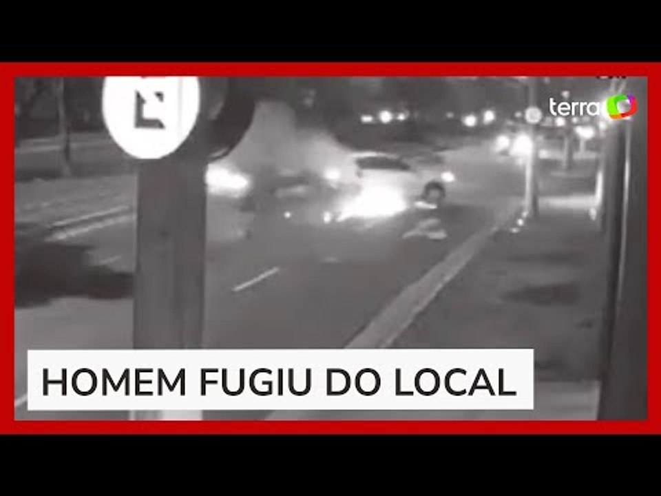Vídeo mostra o momento em que Porsche bate em carro de motorista de aplicativo em SP