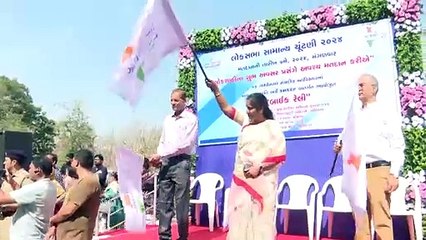 GANDHINAGAR LOK SABHA 2024 ELECTIONS BIKE RALLY FLAG OFF BY P BHARATHI