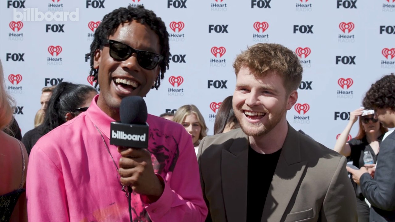 Alex Warren Calls Song Writing "Therapy," Talks Writing About Loss & More | iHeart Radio Music Awards 2024