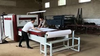 How to paste decorative PVC film on interior door operation video/ ZHT TM2480M vacuum press machine
