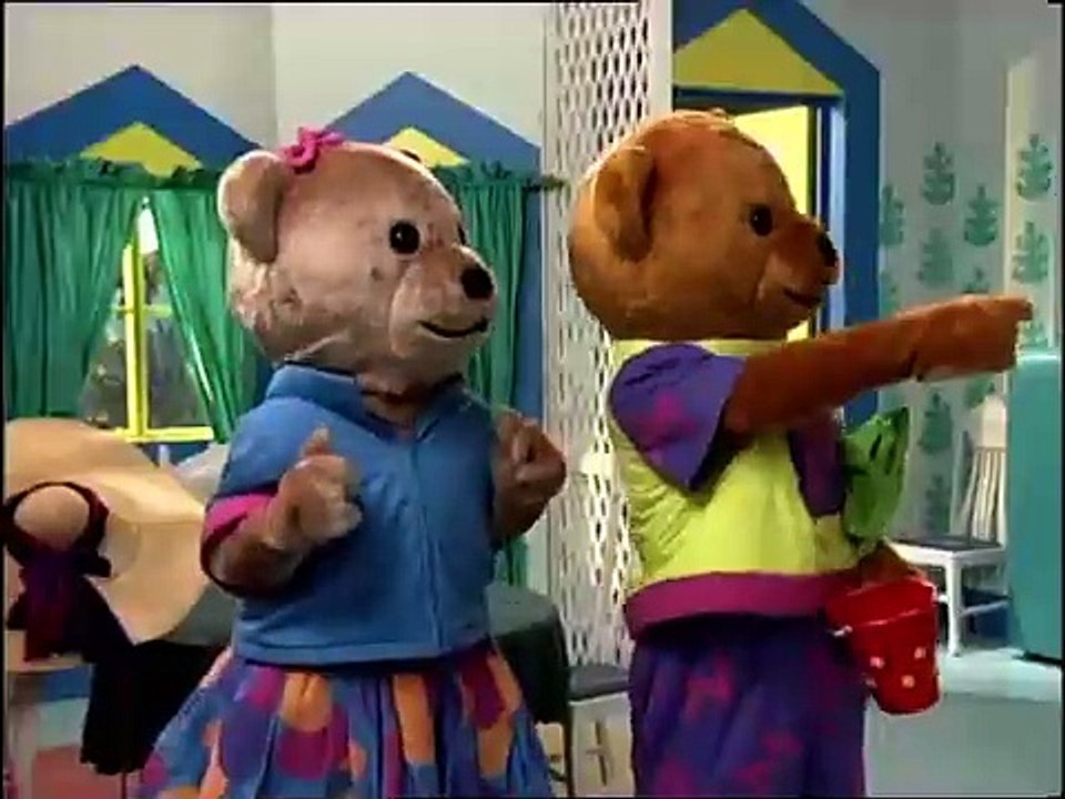 Bananas in Pyjamas - Ep. 106 - Topsy Turvy (2004)