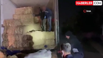 Tek vaadi 'Dürüstlük' olan kadın muhtar seçimi kazandı