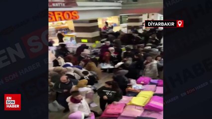 Diyarbakır'da kadınlar 200 liralık hediye çeki veren AVM'ye akın etti