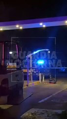 #Preliminar En el fraccionamiento Loreto de Tlaquepaque, un hombre fue acribillado a balazos cuando intentaba esconderse de un grupo de gatilleros #GuardiaNocturna