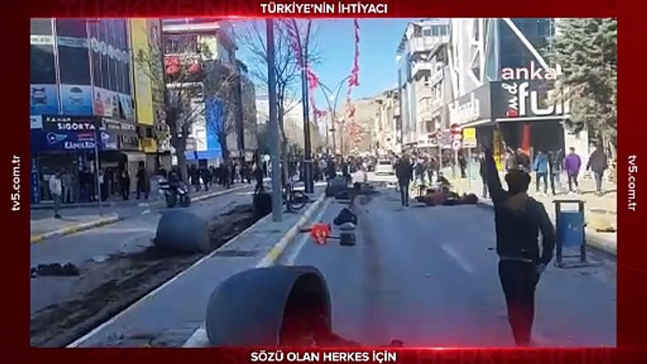 Van Belediye Başkanlığı DEM Parti’den AK Parti’ye geçti: Van'da sokaklar karıştı