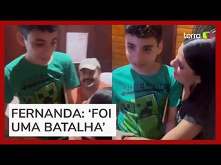 Ex-BBB Fernanda Bande reencontra filho autista: 'Estava com saudade'