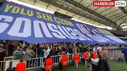 Tarihi güne damga vuran an! Kongre üyelerinden çok konuşulacak Ali Koç pankartı