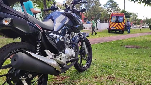 Motociclista fica ferido em colisão traseira no Centro