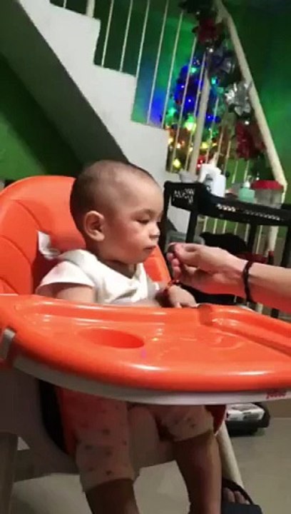 First time kumain ng grapes 