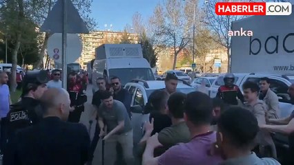 DEM Partililer, Abdullah Zeydan'ın seçilme hakkının elinden alınmasını protesto etti
