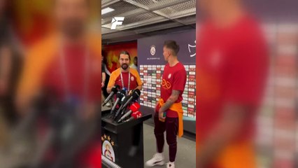 Volkan Demirel ile Muslera'dan maç sonunda samimi görüntüler