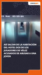 Así salían de la habitación del hotel dos de los jugadores de Vélez acusados de abusar a una joven