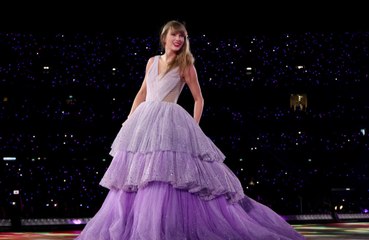 Скачать видео: Taylor Swift has made it onto Forbes' World Billionaires list