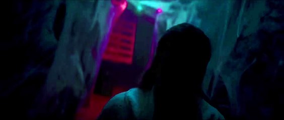 Snow Valley Movie Clip - Barbara Crampton