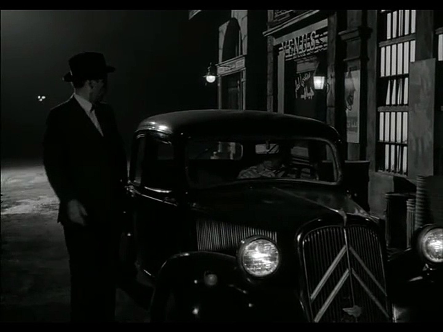 A arma misteriosa (Viagem ao fundo do mar – Ep. 11)