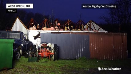 Evening tornado damages homes in Ohio
