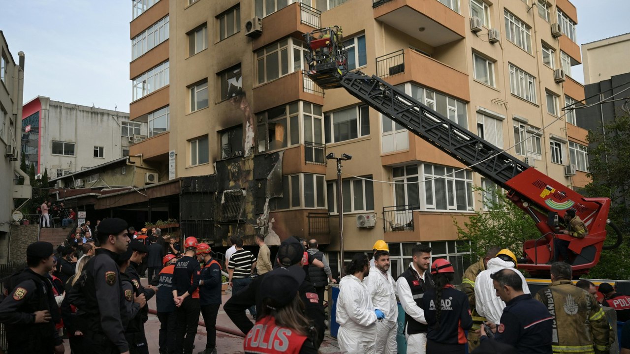29 Tote bei Brand in Wohnhaus in Istanbul