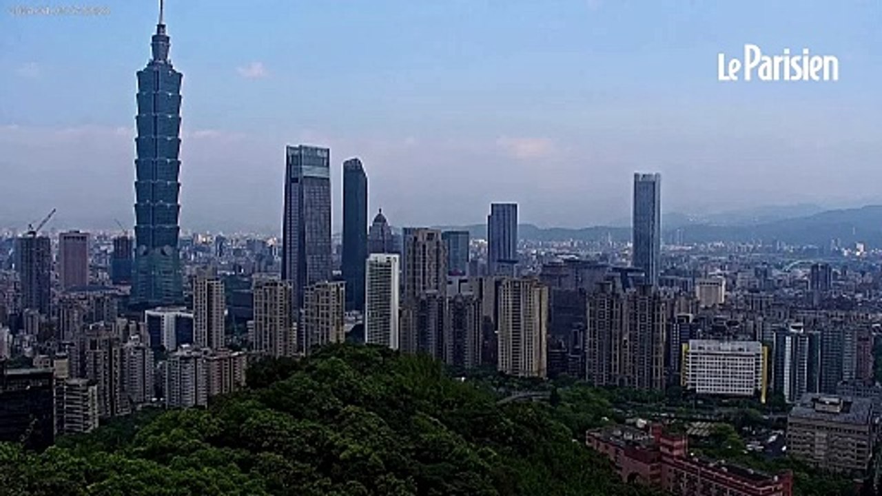 Taïwan : les images de Taipei frappée par un puissant séisme
