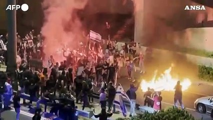 Download Video: Gerusalemme, nuova protesta contro Netanyahu: scontri tra manifestanti e polizia