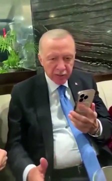 Erdoğan'dan tebrik telefonu: Takma kafana, zaferin büyüğü küçüğü olmaz