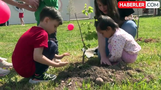 Antalya Büyükşehir Belediyesi, Otizm Farkındalık Günü'nde Özel Bireyler İçin Etkinlikler Düzenledi