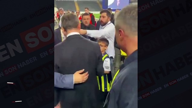 Fenerbahçe taraftarından Ali Koç'a tepki: Bizi niye çağırdın