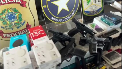 Homem é preso na Aduana da Ponte Internacional da Amizade com quatro pistolas 9 mm​