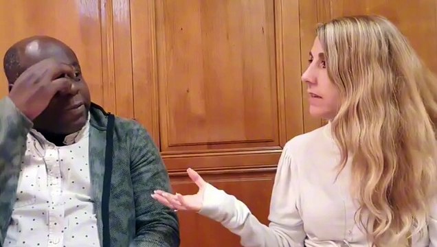 Emmanuel Décoret était fondateur-directeur du garage Lyon Sud Dépannage jusqu'en 2014, 2ème plus grand dépanneur de France, jusqu'à ce que le Parquet de Lyon coupe les revenus de l'entreprise sans raison apparente.