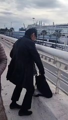 Familiares piden que bajen del barco bolivianos que están varados en Madrid