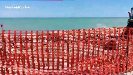 Mareggiate, il video dei danni sul lungomare di Marina di Montemarciano