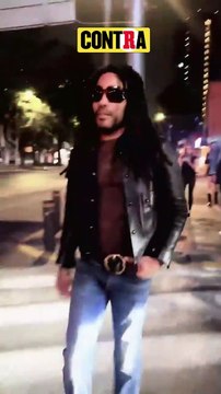 Lenny Kravitz pasea por la CIUDAD DE MÉXICO y acaba en PUESTO CALLEJERO de HAMBURGUESAS