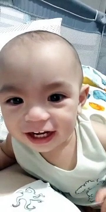 My baby laughs when he sees himself