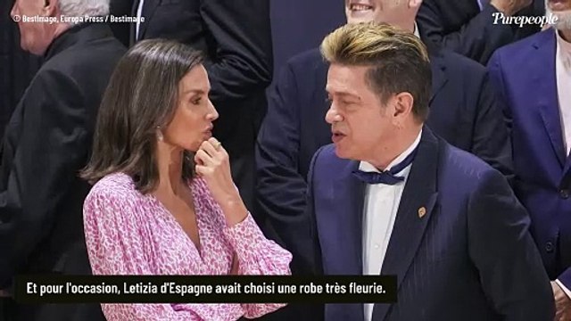 Letizia d'Espagne retrouve sa couleur préférée : la reine brille dans un look printanier, son mari Felipe totalement conquis !