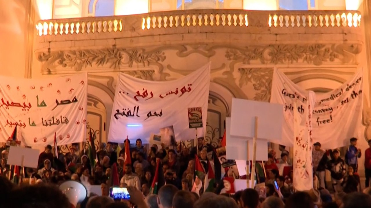 تونس.. مظاهرة تندد بالحرب الإسرائيلية على غزة وتدعم المقاومة الفلسطينية